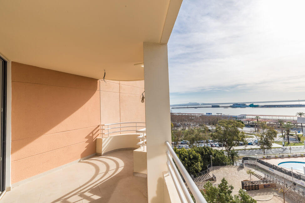 Modern renoviertes Apartment mit Meer- und Hafenblick in Palma