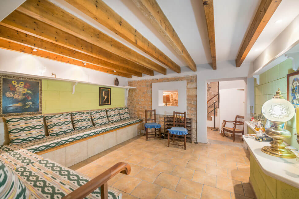 Mallorquinisches Dorfhaus mit rustikalem Charme und Bergblick in Soller