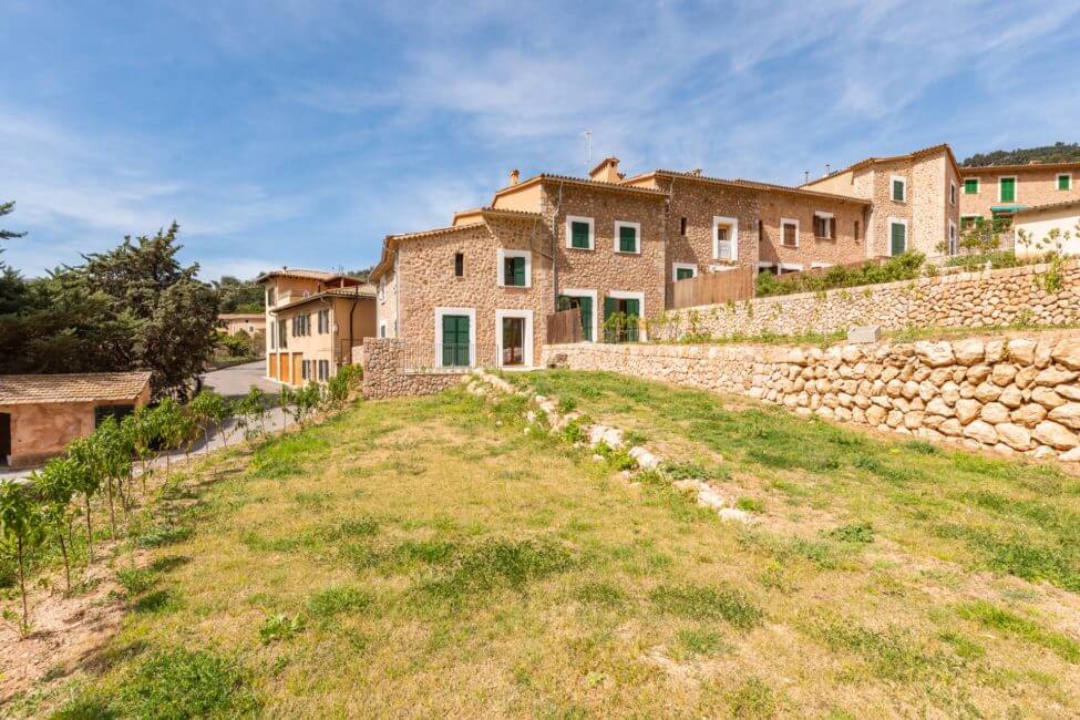 Exclusive new buildDetached house in the middle of the Tramontana mountains in Fornalutx