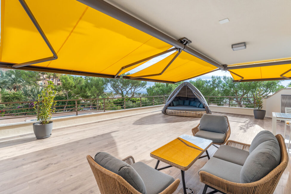Renoviertes Erdgeschoss-Apartment mit Teilmeerblick in Portals Nous