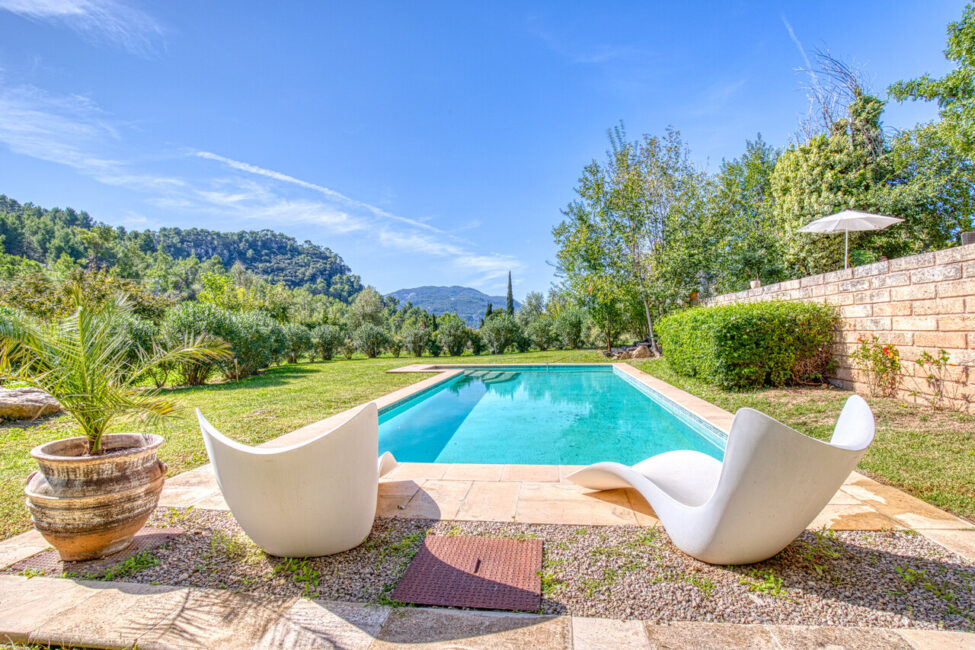 Traumhafte Finca mit Pool im Naturschutzpark Son Cabaspre in Esporlas