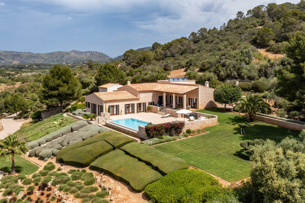 Traumhafte Finca mit Designergarten und Weitblick in Sant Llorenç des Cardassar