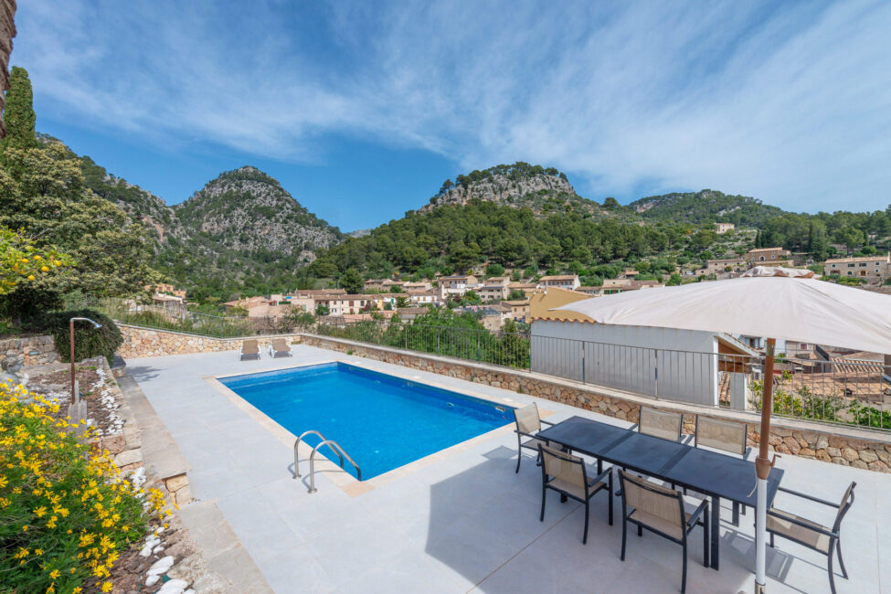 Hermosa casa adosada con piscina y licencia de alquiler de vacaciones en Caimari