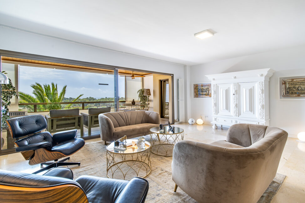 Modernes Apartment mit Blick auf den Hafen von Palma