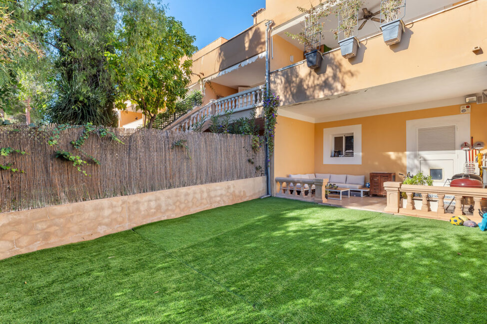 Attraktives Reihenhaus mit Gemeinschaftspool, in Strandnähe in San Agustin